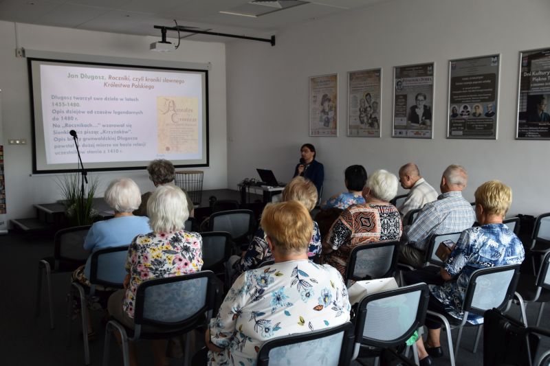 Wykład pt. „Mali bohaterowie - Orlęta Lwowskie w kulturze polskiej”, w ramach Stowarzyszenia Powiatowy Uniwersytet Otwarty, 21.05.2024.