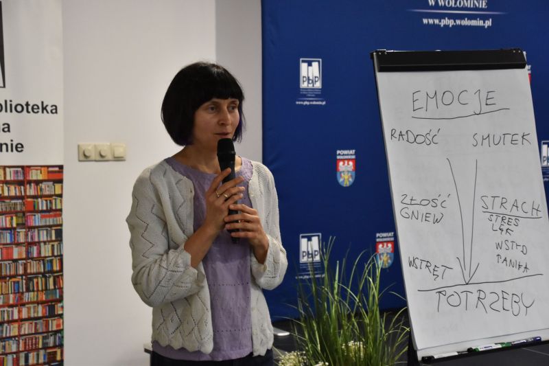 Warsztaty literackie dla młodzieży z klas 8 z pisarką i dziennikarką Barbarą Wiśniowską, 29.11.2024