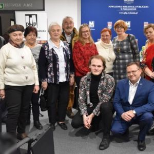 02418 foto
