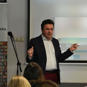 03393 foto